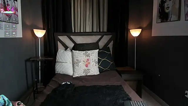 Snapshot of Emilyjhonson_01 chatting on 09/17/25, 01:02 Emilyjhonson 01 online show from 09/17/25, 01:02