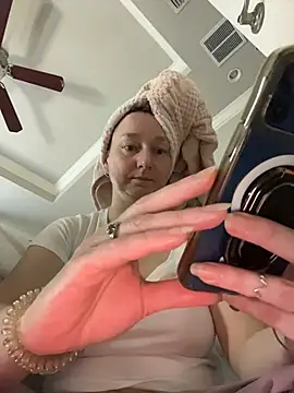 Snapshot of Vivian_MayXxX chatting on 02/10/26, 07:18 Vivian MayXxX online show from 02/10/26, 07:18