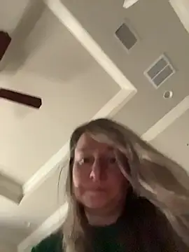 Snapshot of Vivian_MayXxX chatting on 02/11/26, 05:29 Vivian MayXxX online show from 02/11/26, 05:29