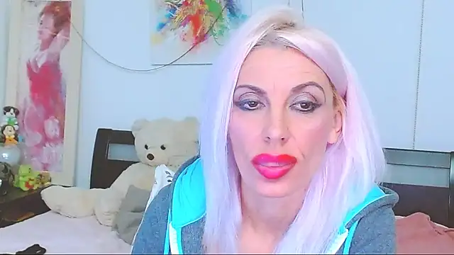 HoneyLara online show from 10/03/25, 07:55