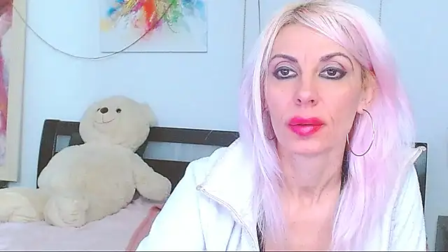 HoneyLara online show from 12/03/25, 08:23