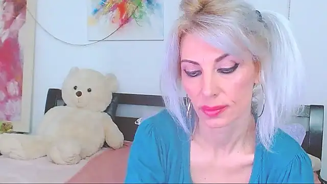 Snapshot of HoneyLara chatting on 03/23/26, 08:13 HoneyLara online show from 03/23/26, 08:13