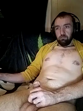 Snapshot of ShadowyTube chatting on 01/07/26, 04:37 ShadowyTube online show from 01/07/26, 04:37