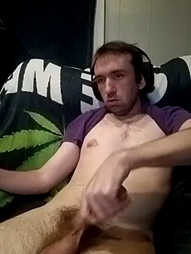 Snapshot of ShadowyTube chatting on 03/25/26, 06:19 ShadowyTube online show from 03/25/26, 06:19