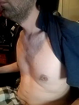 Snapshot of ShadowyTube chatting on 03/27/26, 04:51 ShadowyTube online show from 03/27/26, 04:51