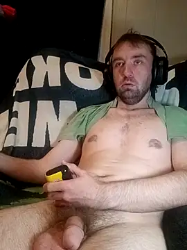 Snapshot of ShadowyTube chatting on 03/28/26, 11:59 ShadowyTube online show from 03/28/26, 11:59