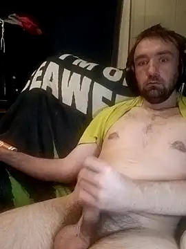 Snapshot of ShadowyTube chatting on 04/06/26, 07:31 ShadowyTube online show from 04/06/26, 07:31