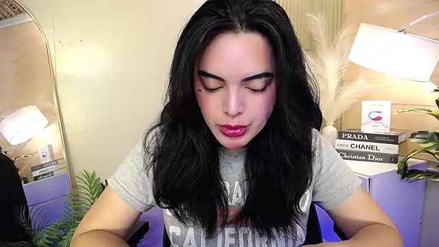 HotstuffCherrySummer online show from 01/17/25, 06:57