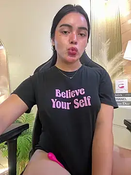 HotstuffCherrySummer online show from 02/20/25, 08:50