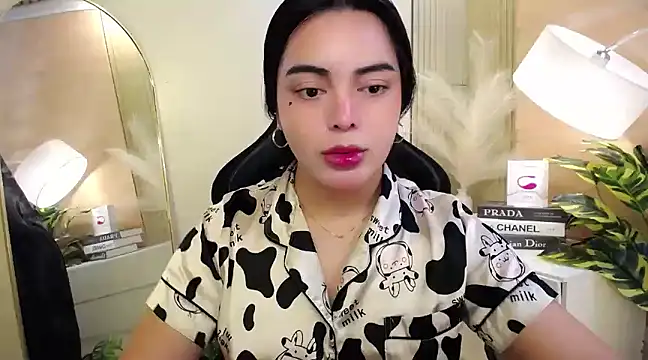 HotstuffCherrySummer online show from 02/25/25, 08:03