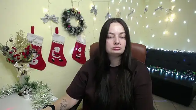 MilanaPrice online show from 12/02/25, 07:31