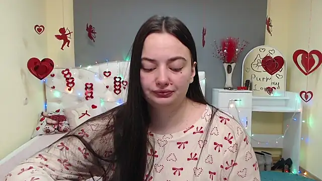 Snapshot of MilanaPrice chatting on 02/05/26, 08:13 MilanaPrice online show from 02/05/26, 08:13