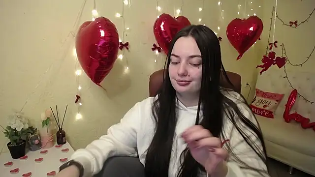 Snapshot of MilanaPrice chatting on 02/07/26, 06:39 MilanaPrice online show from 02/07/26, 06:39