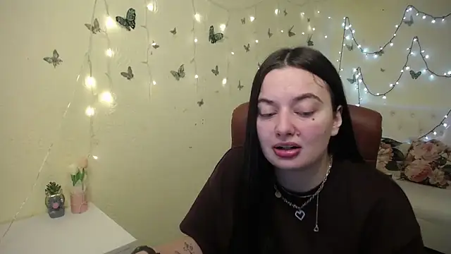 Snapshot of MilanaPrice chatting on 03/01/26, 08:16 MilanaPrice online show from 03/01/26, 08:16