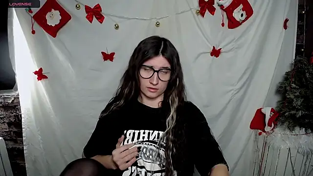 Snapshot of MaryEm976 chatting on 01/15/25, 09:02 MaryEm976 online show from 01/15/25, 09:02