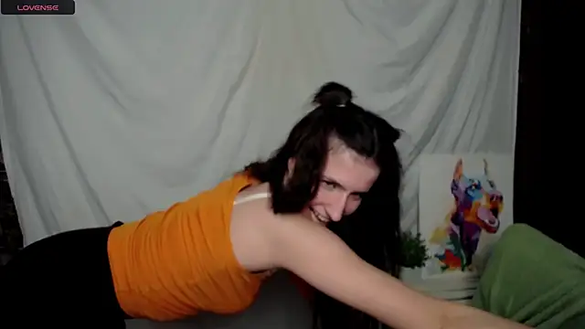 Snapshot of MaryEm976 chatting on 03/02/25, 02:43 MaryEm976 online show from 03/02/25, 02:43