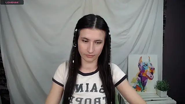 Snapshot of MaryEm976 chatting on 03/09/25, 09:35 MaryEm976 online show from 03/09/25, 09:35