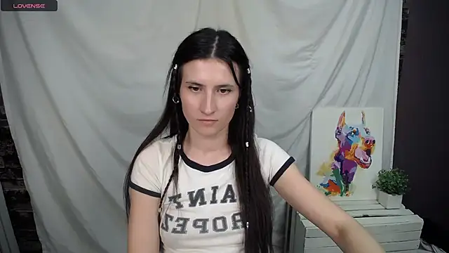 Snapshot of MaryEm976 chatting on 03/09/25, 12:42 MaryEm976 online show from 03/09/25, 12:42