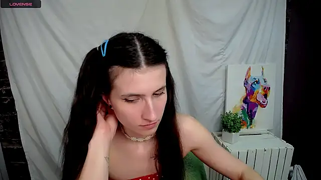 Snapshot of MaryEm976 chatting on 03/13/25, 02:44 MaryEm976 online show from 03/13/25, 02:44