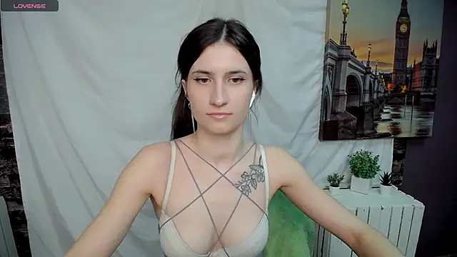 Snapshot of MaryEm976 chatting on 03/15/25, 09:41 MaryEm976 online show from 03/15/25, 09:41