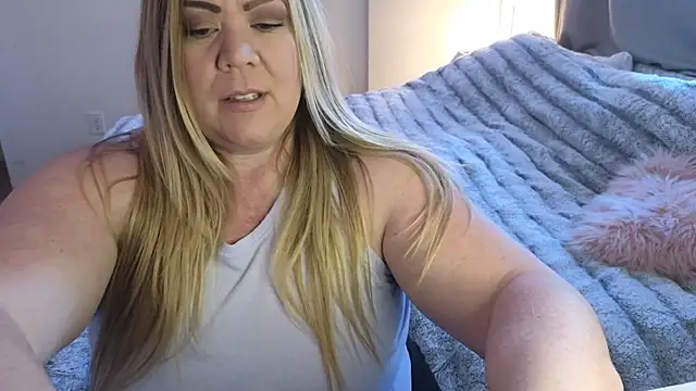 JESS LOVES online show from 12/31/24, 05:07