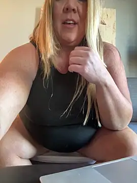 JESS LOVES online show from 03/09/25, 04:00