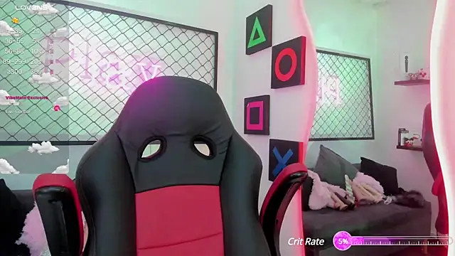 Atenea Klett  online show from 02/24/25, 01:21