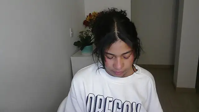 dark enchantress  online show from 01/21/25, 12:04