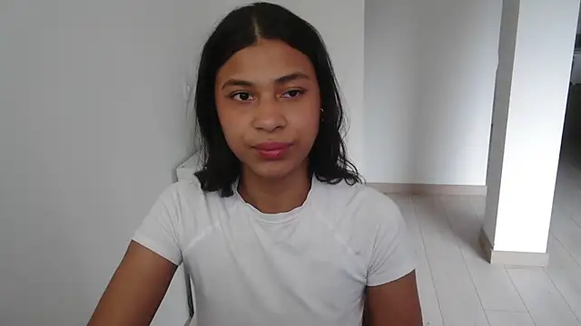 dark enchantress  online show from 02/18/25, 09:20