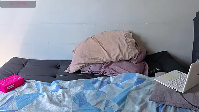 Snapshot of Matiashorney chatting on 11/01/25, 06:43 Matiashorney online show from 11/01/25, 06:43