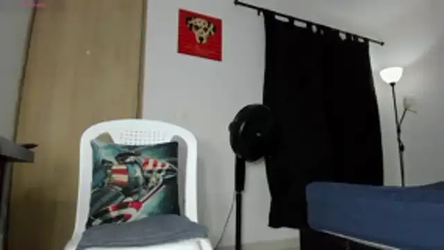 Snapshot of Cloudy_pigDude chatting on 03/24/26, 03:33 Cloudy pigDude online show from 03/24/26, 03:33