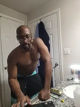 Snapshot of PartyAnimalfreak chatting on 11/11/25, 08:42 PartyAnimalfreak online show from 11/11/25, 08:42