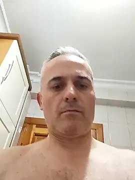 Snapshot of pussylove39 chatting on 01/11/26, 06:24 pussylove39 online show from 01/11/26, 06:24