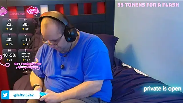 lefty15242 online show from 11/02/25, 05:43