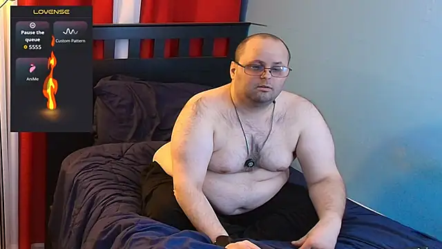 Snapshot of lefty15242 chatting on 12/23/25, 04:43 lefty15242 online show from 12/23/25, 04:43