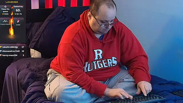 Snapshot of lefty15242 chatting on 01/11/26, 06:57 lefty15242 online show from 01/11/26, 06:57