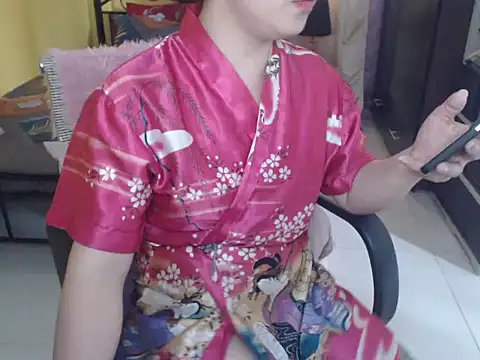 MissFoxylady online show from 05/11/26, 05:02