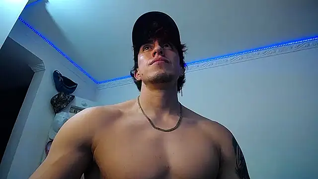 Snapshot of strongboy_ chatting on 01/29/25, 12:54 strongboy online show from 01/29/25, 12:54