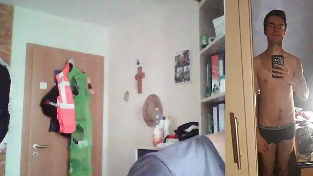 Snapshot of Chris23547 chatting on 01/15/26, 02:32 Chris23547 online show from 01/15/26, 02:32