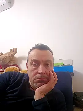 cazzo197 online show from 12/17/25, 02:01