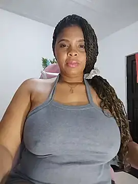 Snapshot of collegechica chatting on 02/20/26, 06:26 collegechica online show from 02/20/26, 06:26