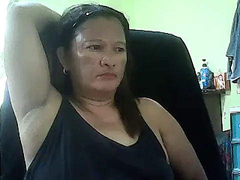 Snapshot of hott_scarlett chatting on 01/20/25, 06:10 hott scarlett online show from 01/20/25, 06:10