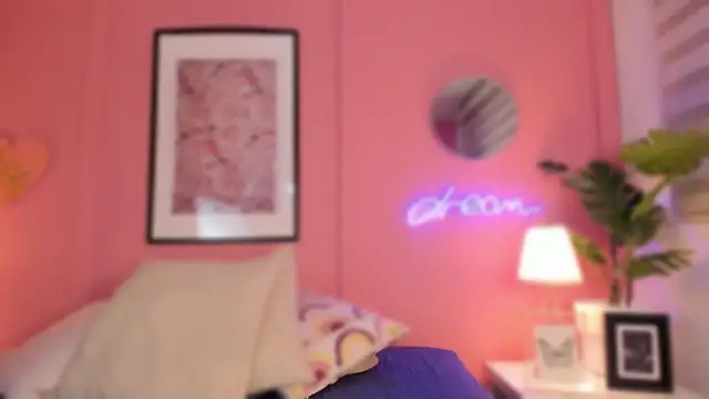 Snapshot of SoySaraa chatting on 02/28/25, 04:43 SoySaraa online show from 02/28/25, 04:43