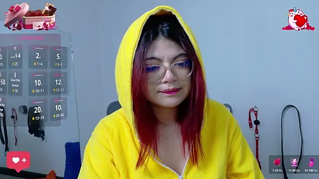 Catwhite  online show from 02/22/25, 12:08