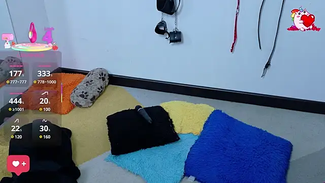 Catwhite  online show from 03/11/25, 06:41