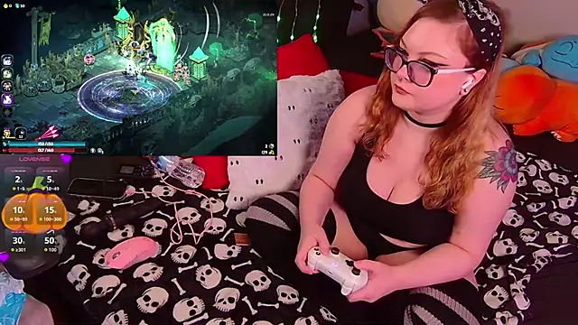 evamila online show from 10/21/25, 11:44