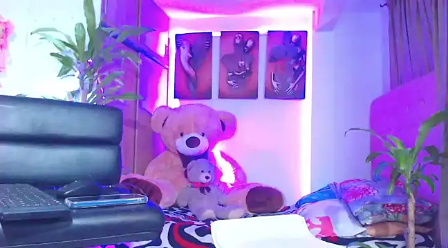 Hotgiirl 1 online show from 02/13/25, 01:19