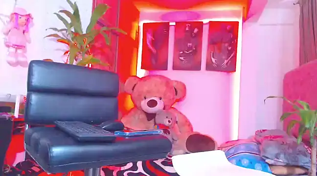 Hotgiirl 1 online show from 02/15/25, 07:06