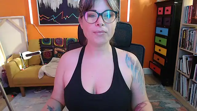 TheLenaAdams online show from 10/15/25, 03:23