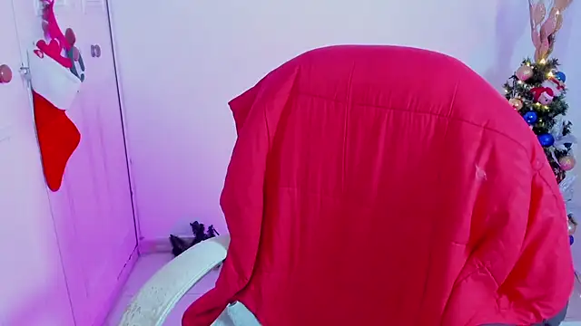 danielahot66 online show from 12/17/25, 06:30